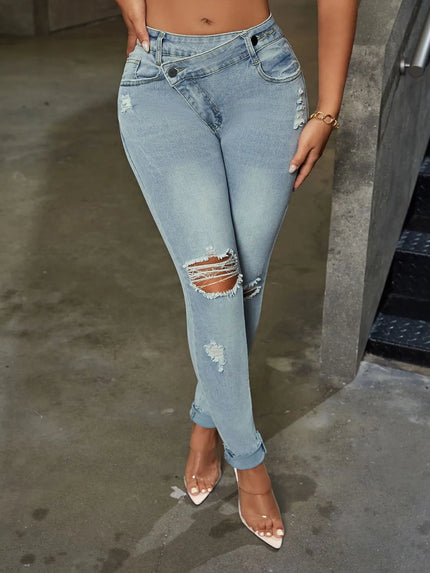 Distressed Skinny Buttoned Jeans