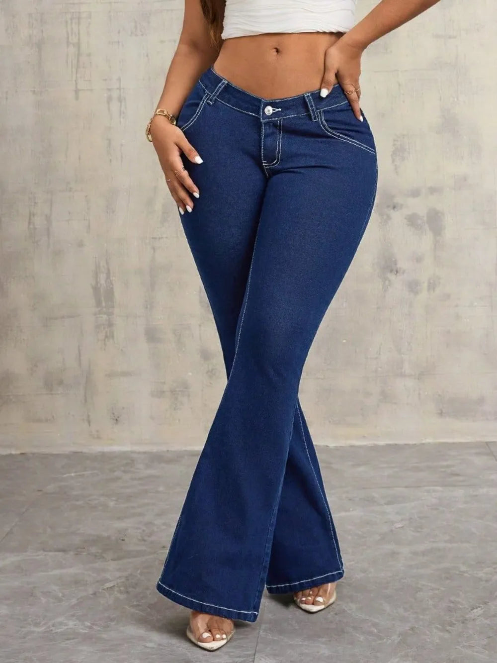Classic Flare Pocketed Buttoned Jeans
