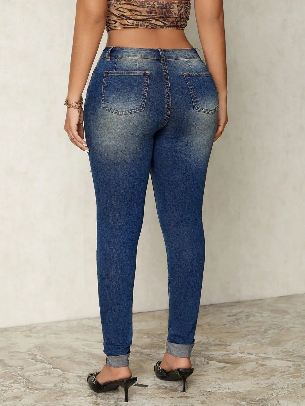 Distressed Skinny Jeans with Zipper Detail - Modern High-Rise Ripped Denim