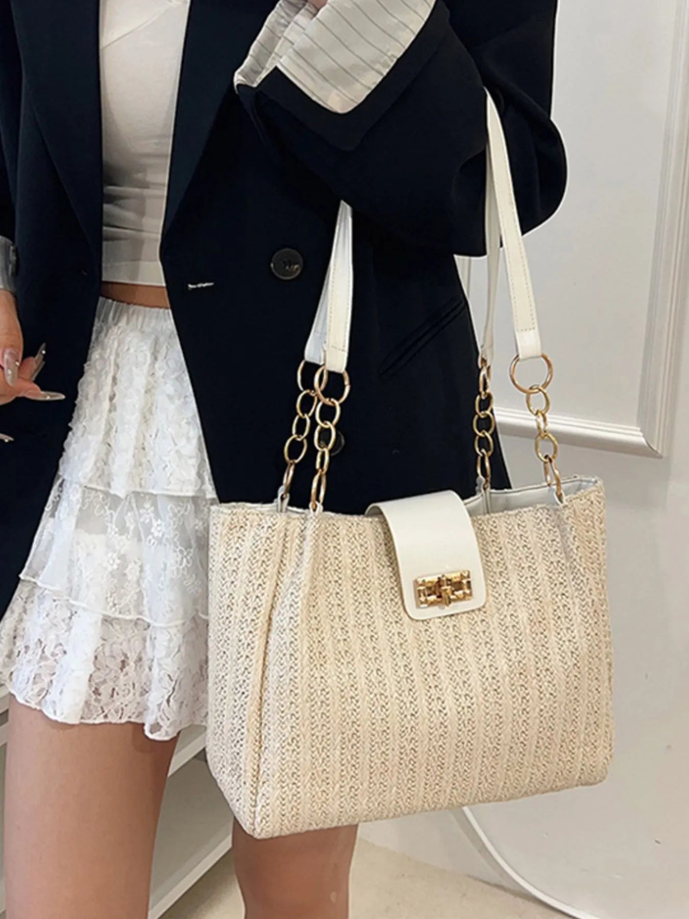 Woven Straw Medium Shoulder Bag