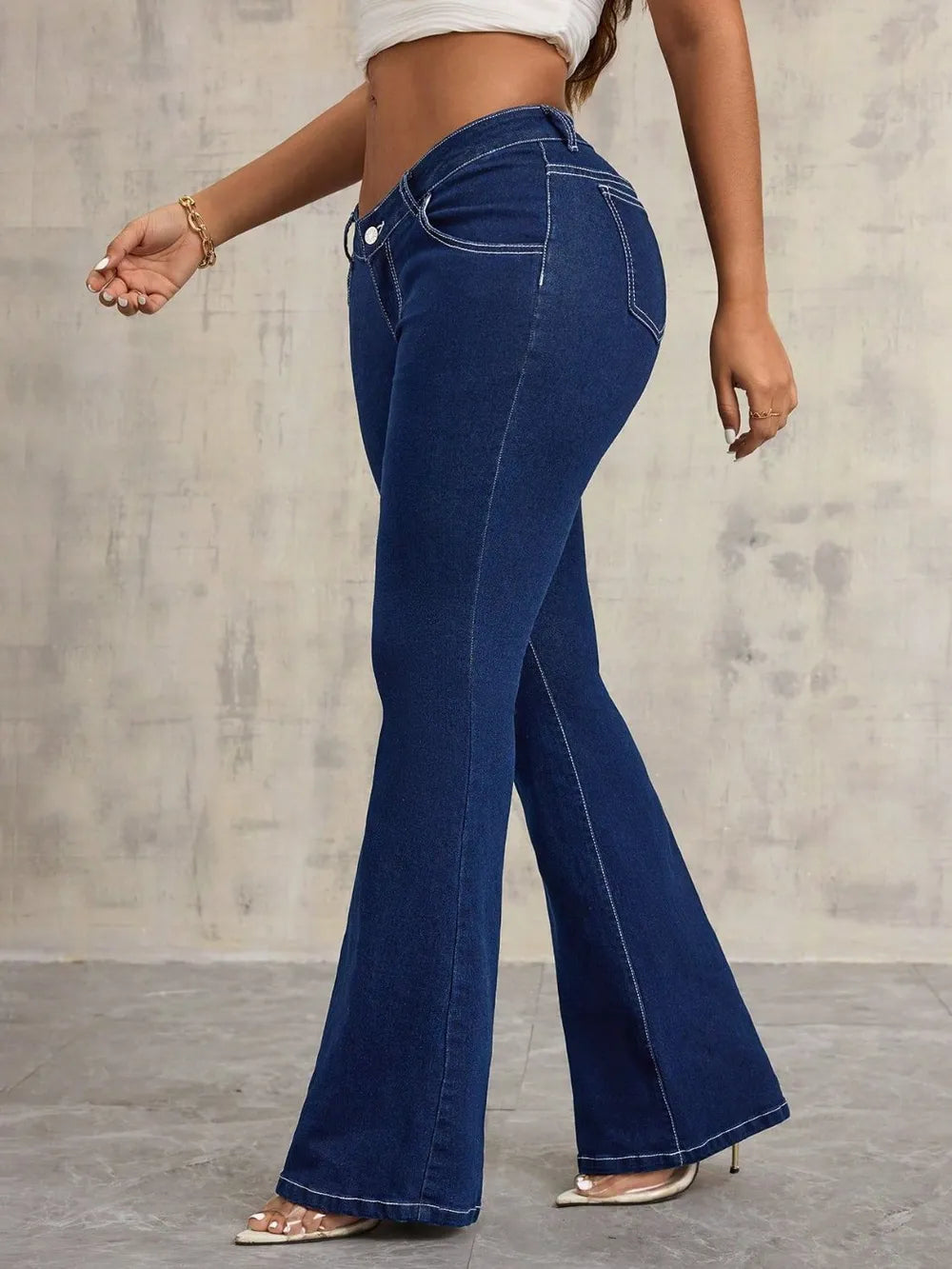 Classic Flare Pocketed Buttoned Jeans