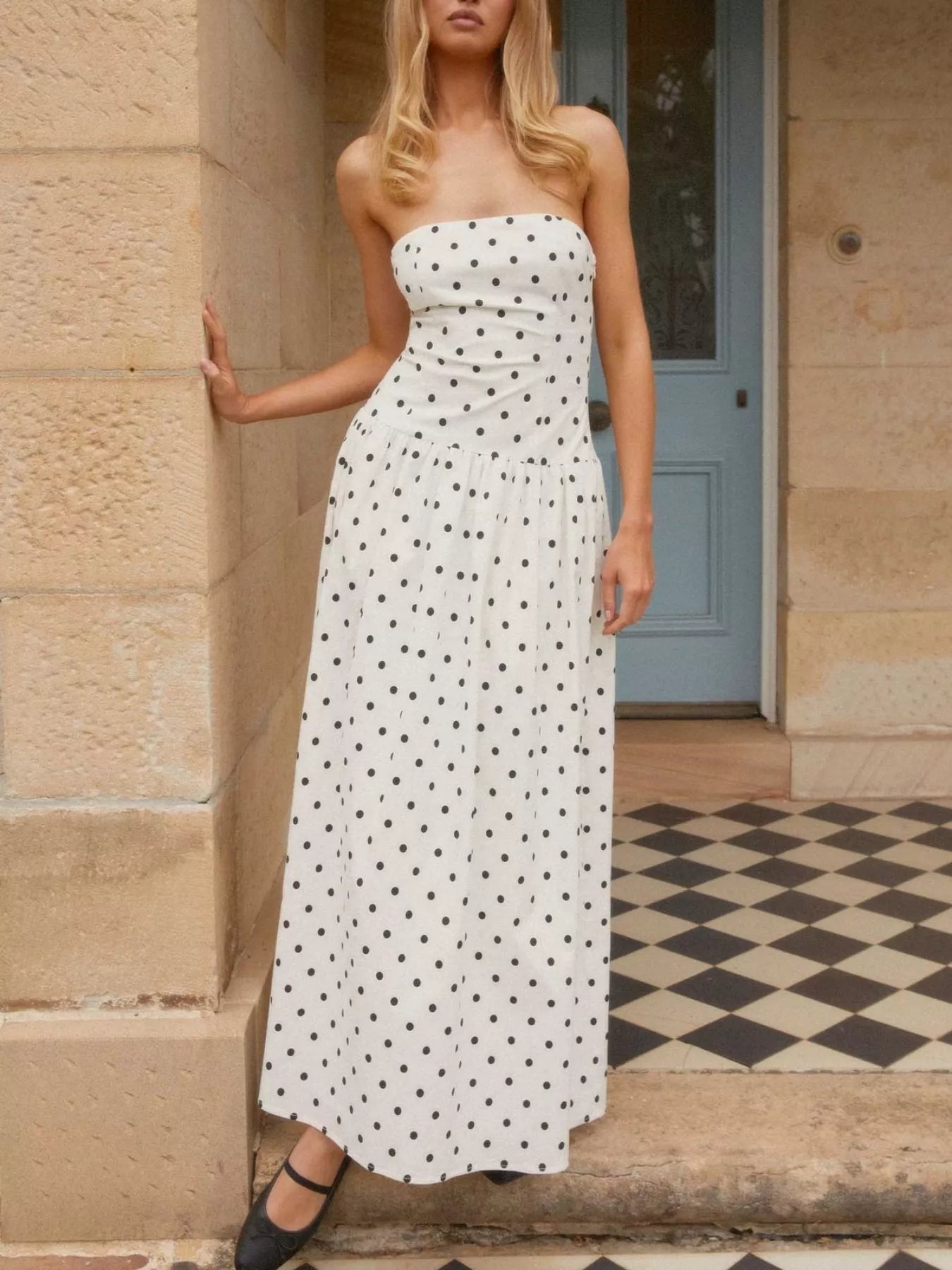 Stop-Staring Strapless Printed Sculpting Flow Maxi Dress